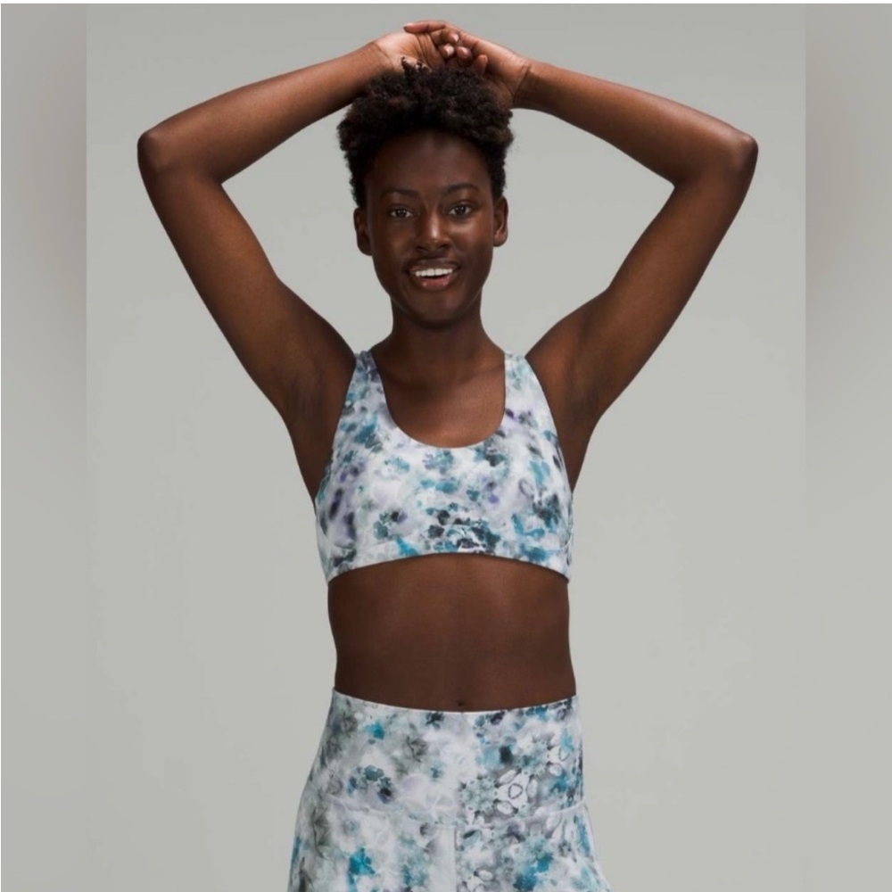 Lululemon Nulu Yoga Bra Kaleidofloral Multi size 4